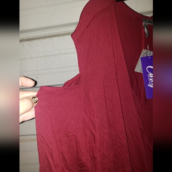 New 4X Size 30/32 Red Catherines top cold shoulder shirt - Picture 2 of 4